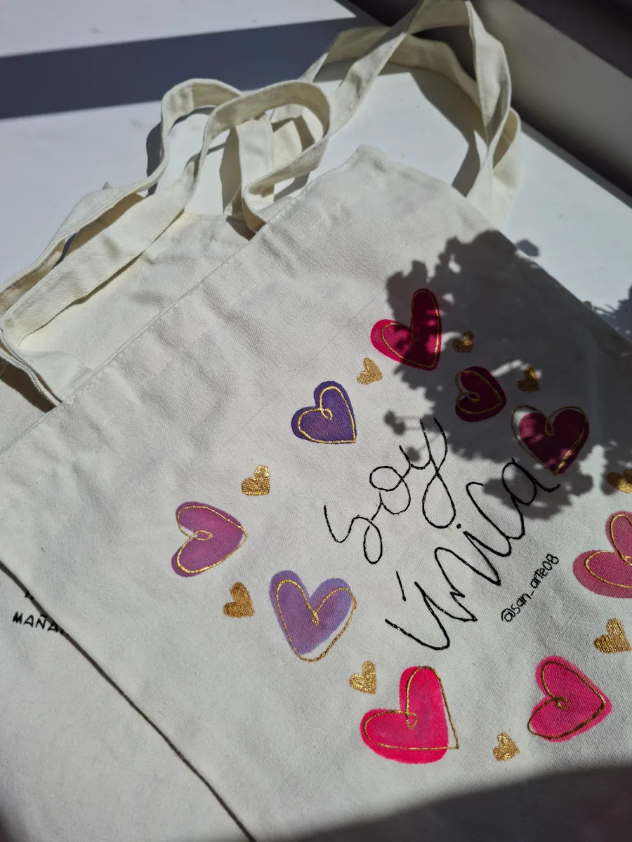 Tote pintada con acuarela abstracta